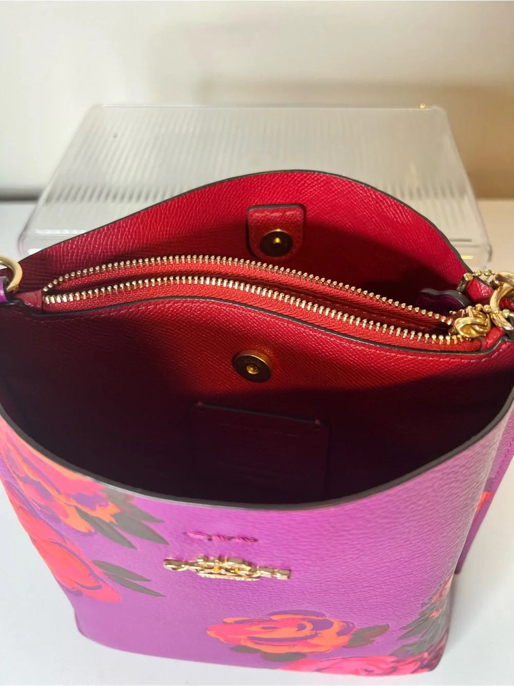 Coach bag vibrant